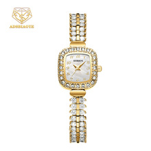 ���_�rŮʿ�¿�ؐĸ�ֱ�r���p���荺Ͻ�ʯӢ��С�����s�b����