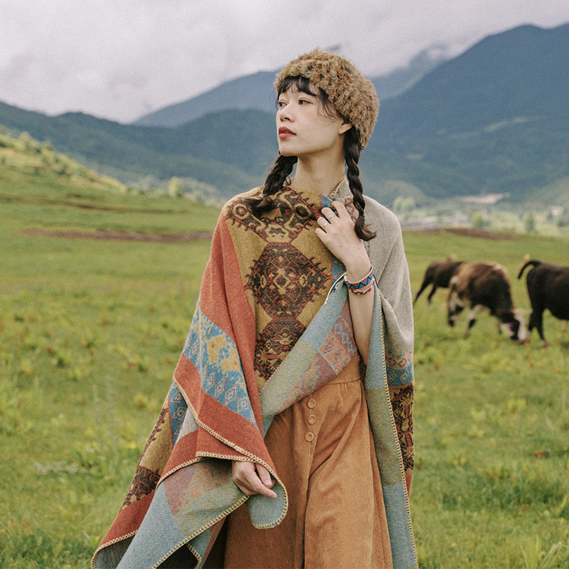 Qinghai Chaka Salt Lake Grassland Ethnic Style Shawl Female Xinjiang Xizang Desert Travel Wear Oversized Split Cape