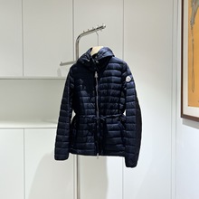 高版本高品质现货蒙家2025新款女士连帽轻薄收腰羽绒服时尚百搭款