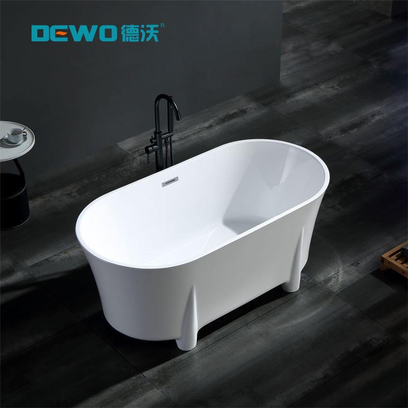 Easy-To-Clean Acrylic Bathtub with Unique Design and Footrest Base, Suitable for Small Apartments, Inns, and Engineering Projects
