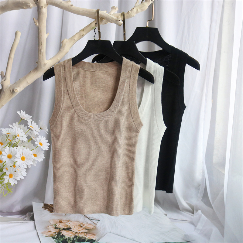 Summer sexy base body-friendly knitted bra top with a round collar…