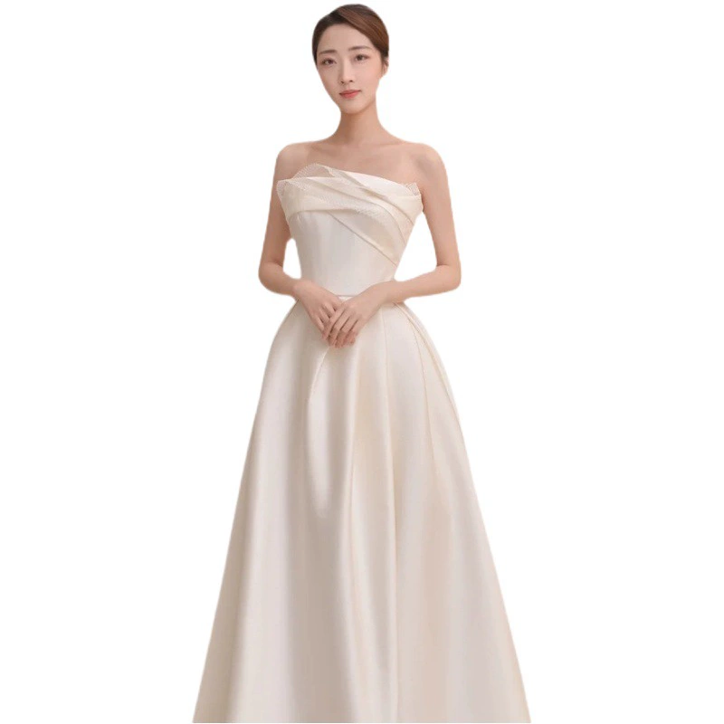 Французское свадебное платье в легком стиле, новая модель 2025 года, без бретелек, простое атласное платье с высококачественной текстурой, весеннее свадебное платье в пол.