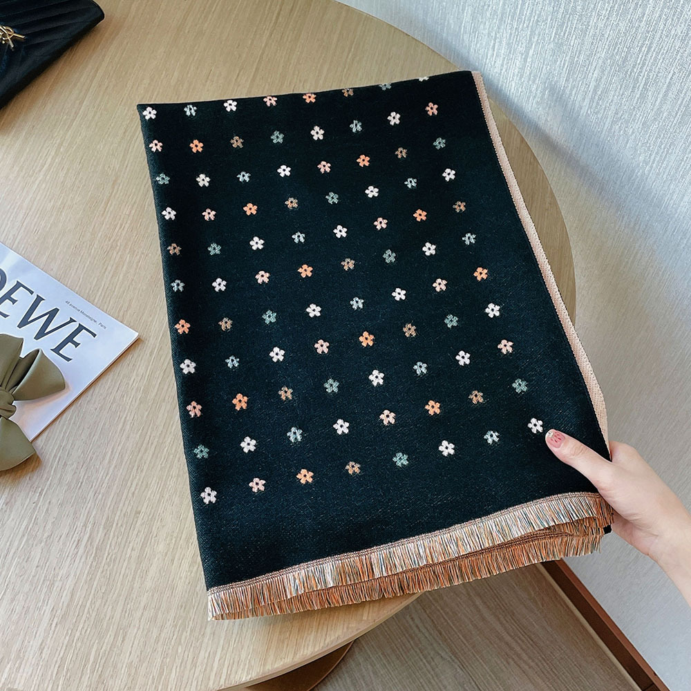 Version des berühmten Damen-Schals mit süßen kleinen Blumen im Kaschmir-Quasten-Stil für Damen, 192 x 62 cm, warm im Winter_voghion.com