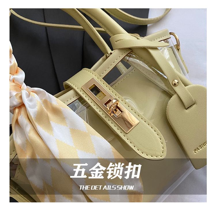 This year's popular women's handbag features a new, stylish and versatile hand-held crossbody bag with a Korean niche design and a bucket bag undefined