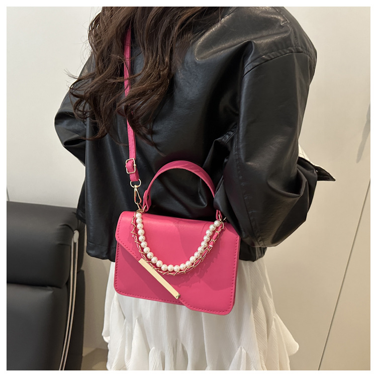 360g Weight Magnetic Buckle Closure Type Single Shoulder Strap Strap Type Shoulder Bag Bags Type Casual, Daily Occasion Pu Leather Material Solid Color Pattern All Seasons Season Women's Gender Elegant, Streetwear Style Square Shape Women's Pu Leather Solid Color Elegant Streetwear Square Magnetic Buckle Shoulder Bag 5
