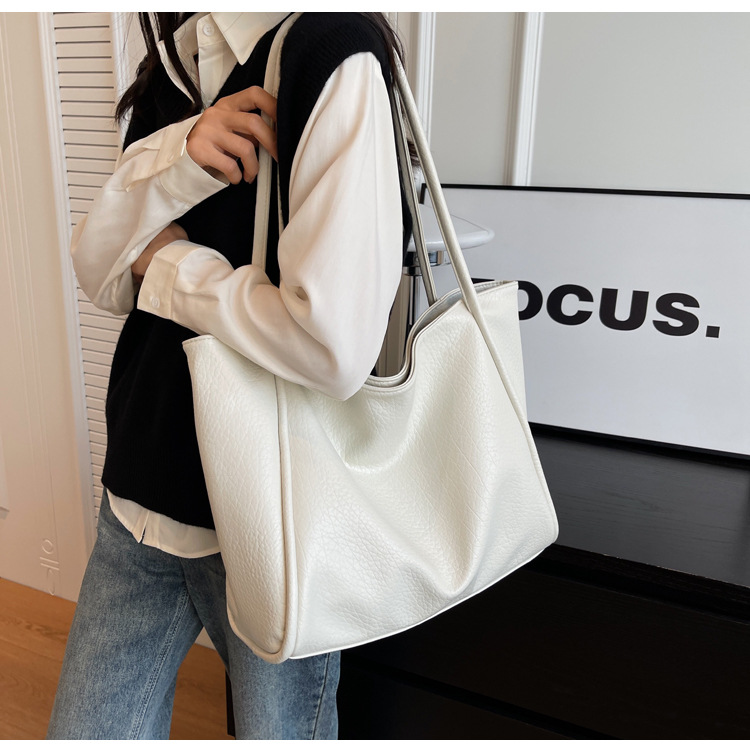 Premium Women's Shoulder Bag Large Capacity Commuter Tote Bag_voghion.com