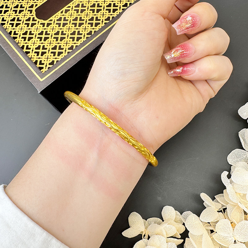 Brazalete de vid de oro de arena de Vietnam lujoso retro simple tótem popular en línea joyas populares joyas Yiwu al por mayor