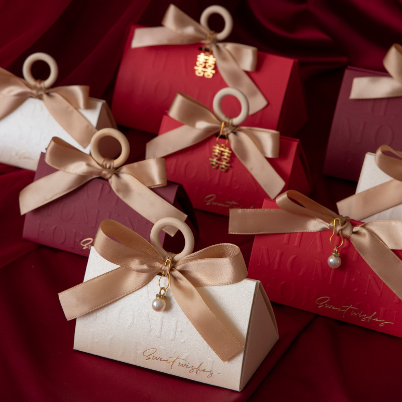 批發2022新款糖盒結婚喜糖盒子ins風婚禮糖果盒手提式喜糖袋禮盒