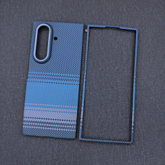 Samsung ZFold7 ケブラー携帯電話ケース Fold7z 折りたたみスクリーン超薄型アラミド繊維フロントとリアシェル中央軸に適しています。