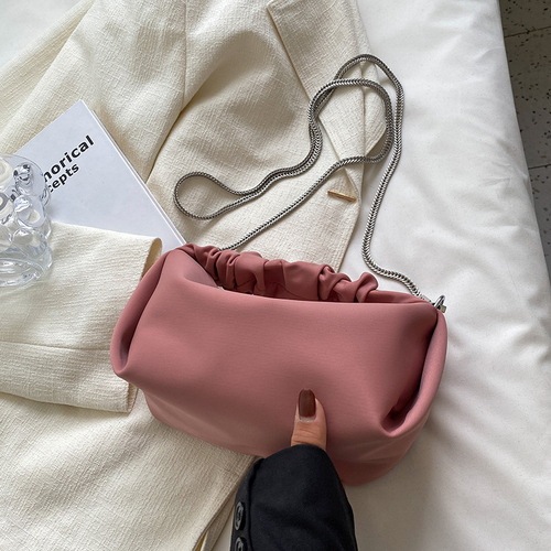This year's popular niche bags women's bags  spring and summer new chain crossbody bag casual shoulder hand bag