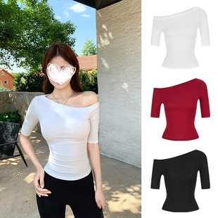 �Ը�¶�缃ɫ����t��Ů�����@��2026�¿��ļ���������|б������