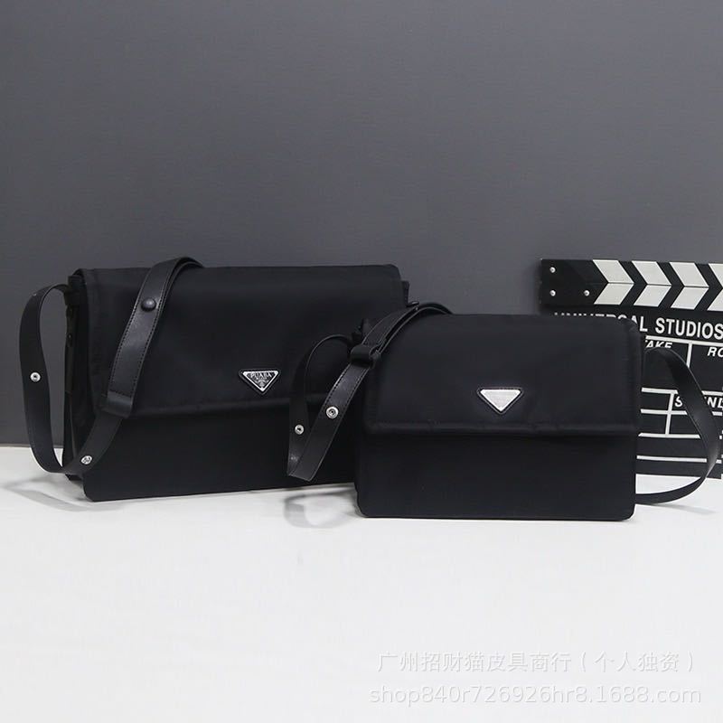 P 024 New Commuter Nylon Postman Large Capacity Messenger Bag Middle Ancient Bag Casual Shoulder Underarm Women's Bag