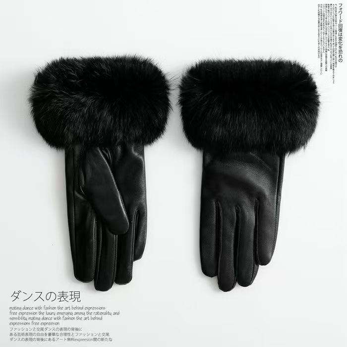 羊の皮の手袋の女性の冬のかわいい韓国版のウサギの毛は厚い保温の防寒に乗ってタッチパネルの皮の手袋に乗って運転します。