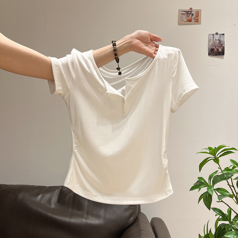 White Half Open Collar Button Pleated Design Short-Sleeved T-Shirt for Women 2025 Summer New Sexy Slim Top