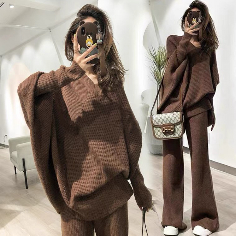 임산부 정장 초가을 신상품 인터넷 셀러브리티 개성 박쥐 소매 니트 스웨터 스웨터 와이드 레그 팬츠 캐주얼 봄 가을 투피스 슈트