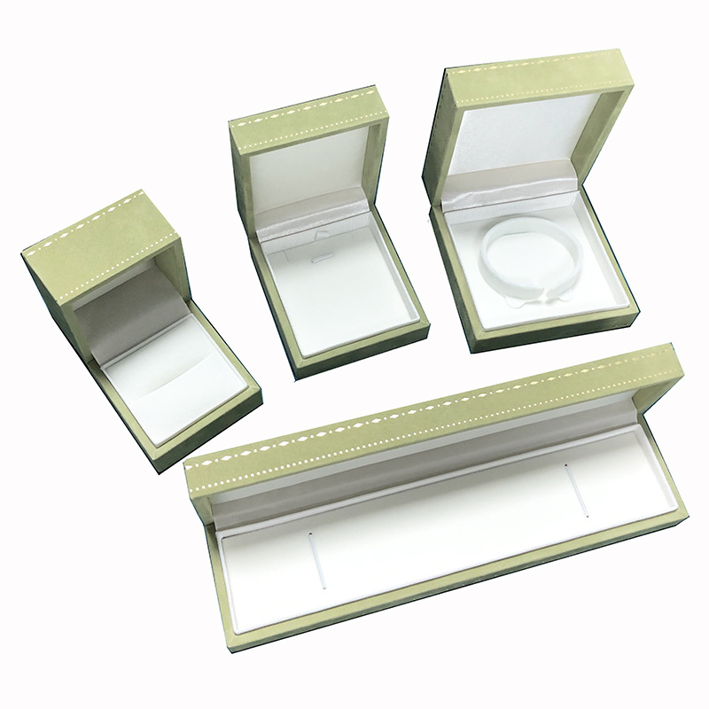 新しい厚い直角の凸のフランネルのアクセサリーの箱のファッションの宝石のアクセサリーのネックレスの収納箱のプリントの箱