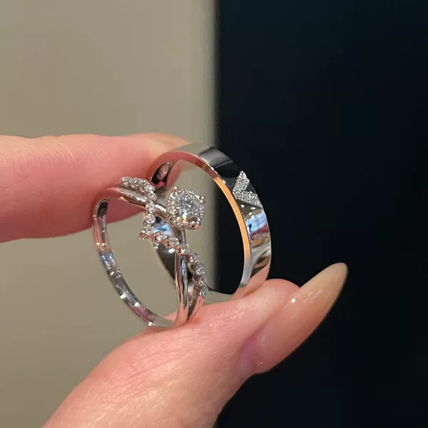 New Style of Love Crown Ring for Men and Women, Couple Ring, Light Luxury Niche, High-End, Simple, Versatile, Adjustable Diamond Ring