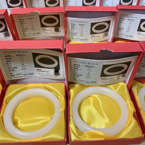 Natural Hanbai Jade Hand Bracelet Carbonate Quality Jade Women's White Jade Hand Bracelet Business Gift White Jade Bracelet Certificate Set Wholesale