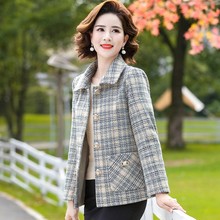 小个子妈妈秋冬外套短款夹克2025中老年女装加绒洋气格子西装上衣