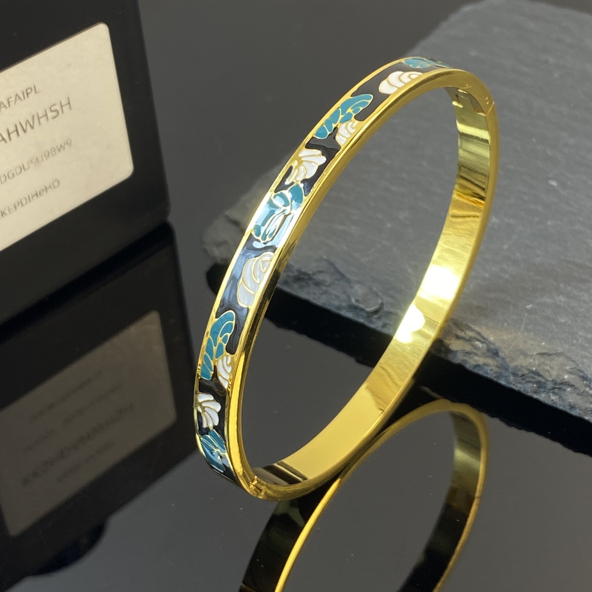 Pulseras de acero de titanio de estilo retro goteo de aceite de color abstracto hermoso color contrastante no se desvanecen combinación de pulseras mujeres