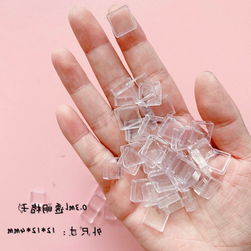 水彩分注箱分注./.// ミリリットルのプラスチックは、単一の固体水彩顔料の小さな国境を越えている|undefined