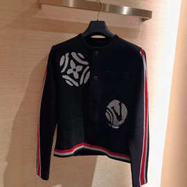 现货工厂V家25ss圆领logo嵌花波点撞色棉质针织衫男女款休闲百搭