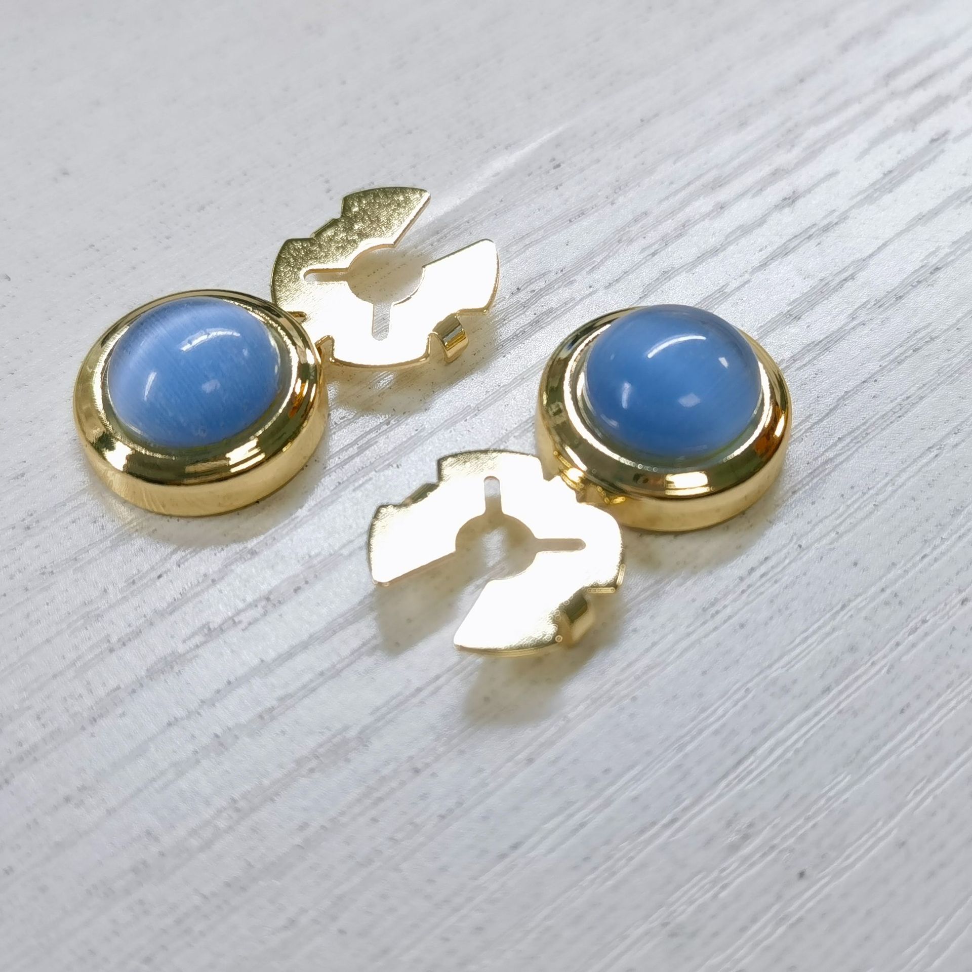 13 individual price grids