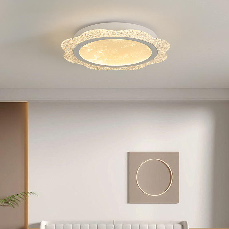 Luz de dormitorio moderna y minimalista 2025 nueva lámpara de techo de dormitorio principal lámpara de habitación de atmósfera de espectro completo lámpara de protección de ojos