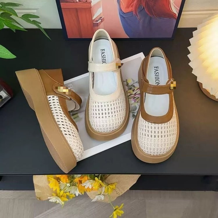 Retro estilo hueco zapatos de mujer Mary Jane aumento de suela gruesa verano de 2026 nuevo estilo francés transpirable y cómodas sandalias versátiles