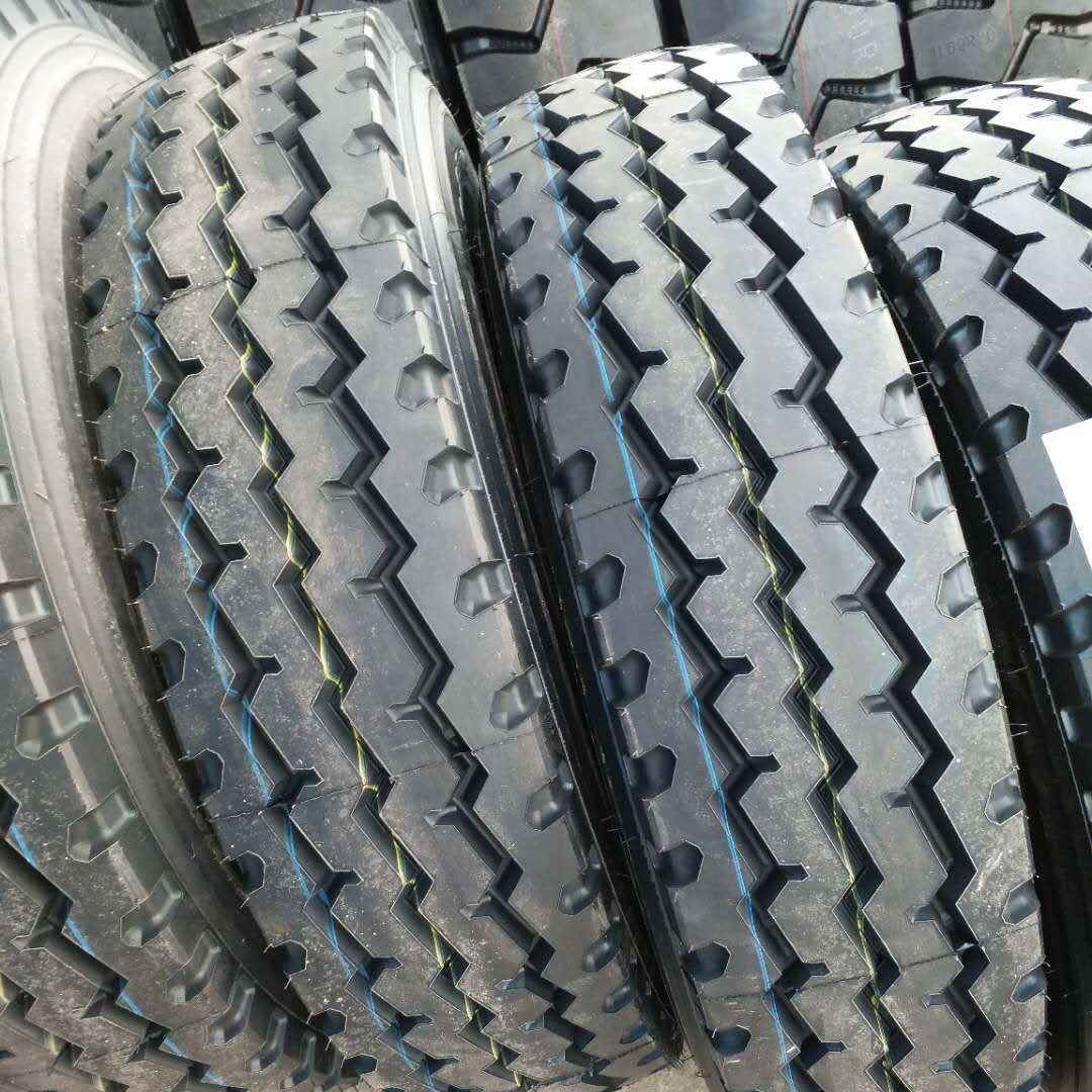 钢丝胎11R22.5真空钢丝胎 卡车载重轮胎厂家直销 11R22.5