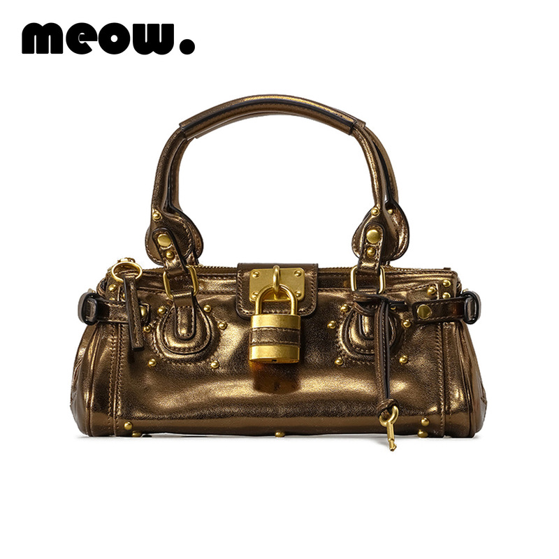Instagram Influencer Y2K Spicy Girl Motorcycle Retro Distressed Rivet Lock Bag Handbag Crossbody Bag Women's Tote Bag