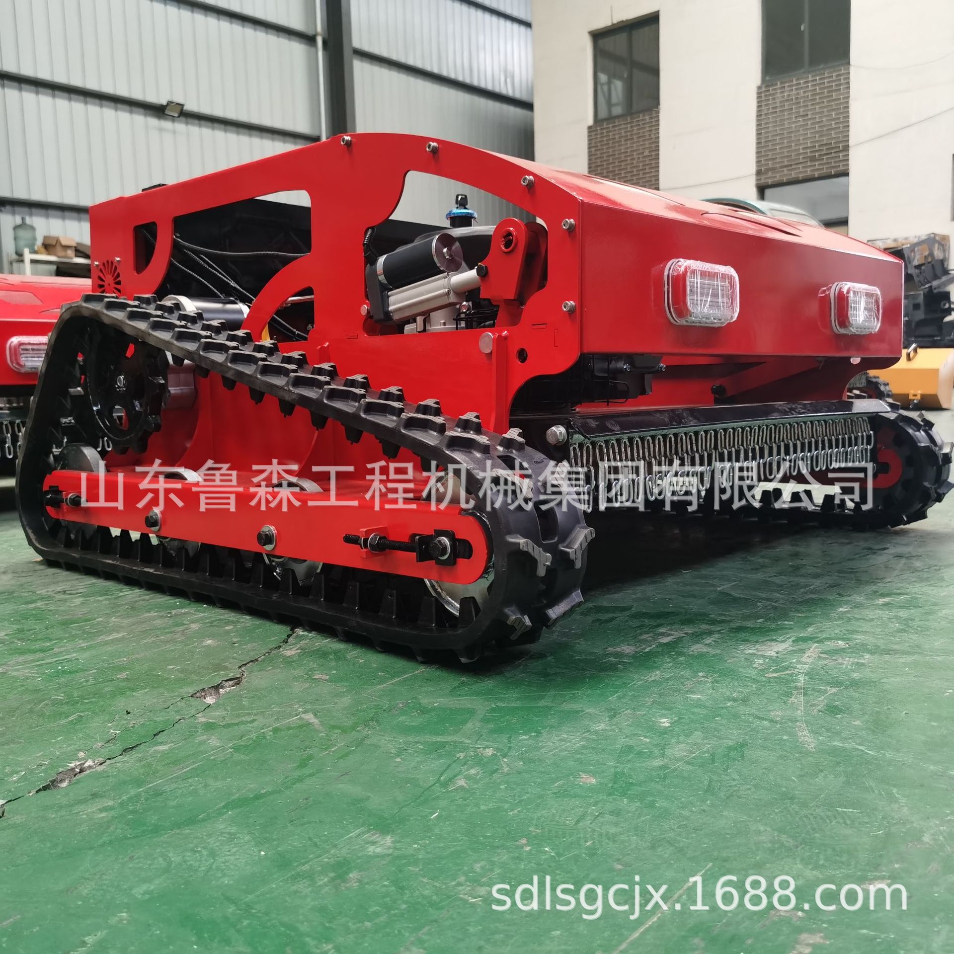 小型割草机 履带式汽油遥控割草机 遥控式草坪花园碎草机