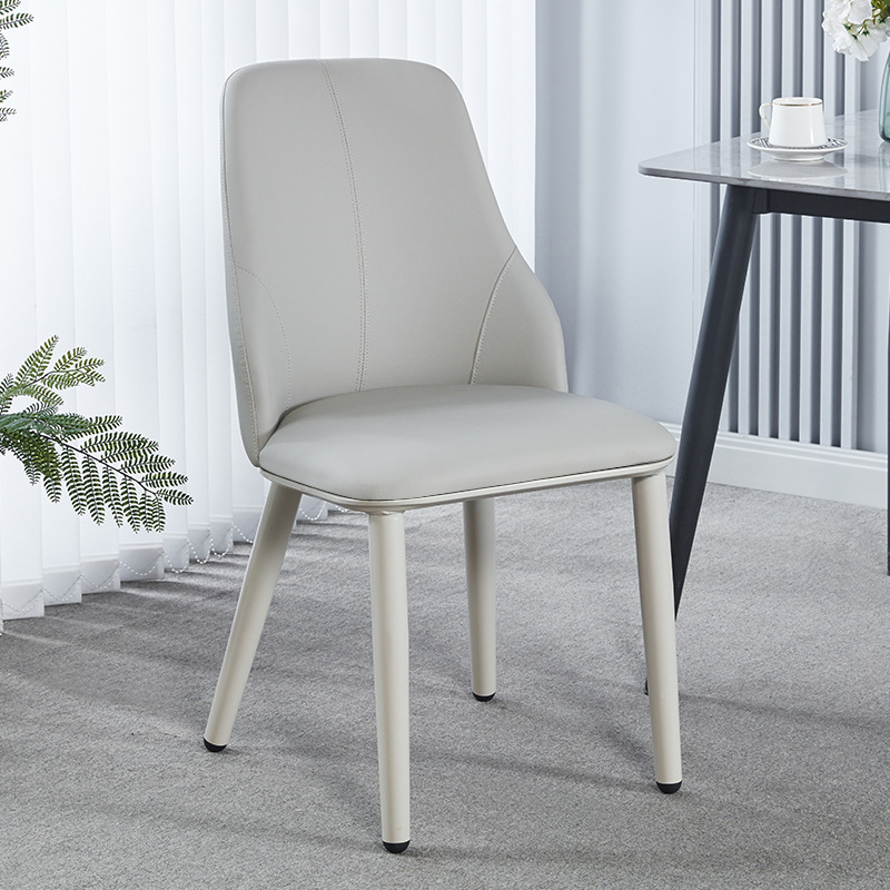Silla de comedor de estilo italiano para uso doméstico, silla sencilla con respaldo de cuero, estilo nórdico para reuniones, mesa y silla de restaurante de hotel con respaldo alto.