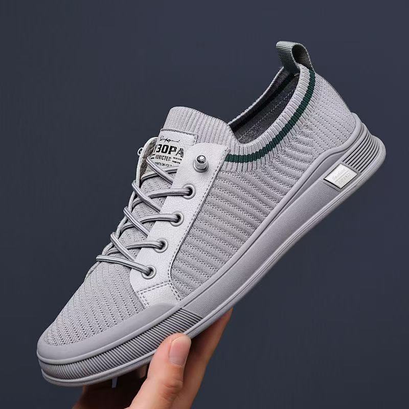 Flyknit Men's Shoes Cross-Border New Model 2026 Mesh Sports Shoes Soft Sole Lightweight Casual Shoes Slip-On Loafers for Men
