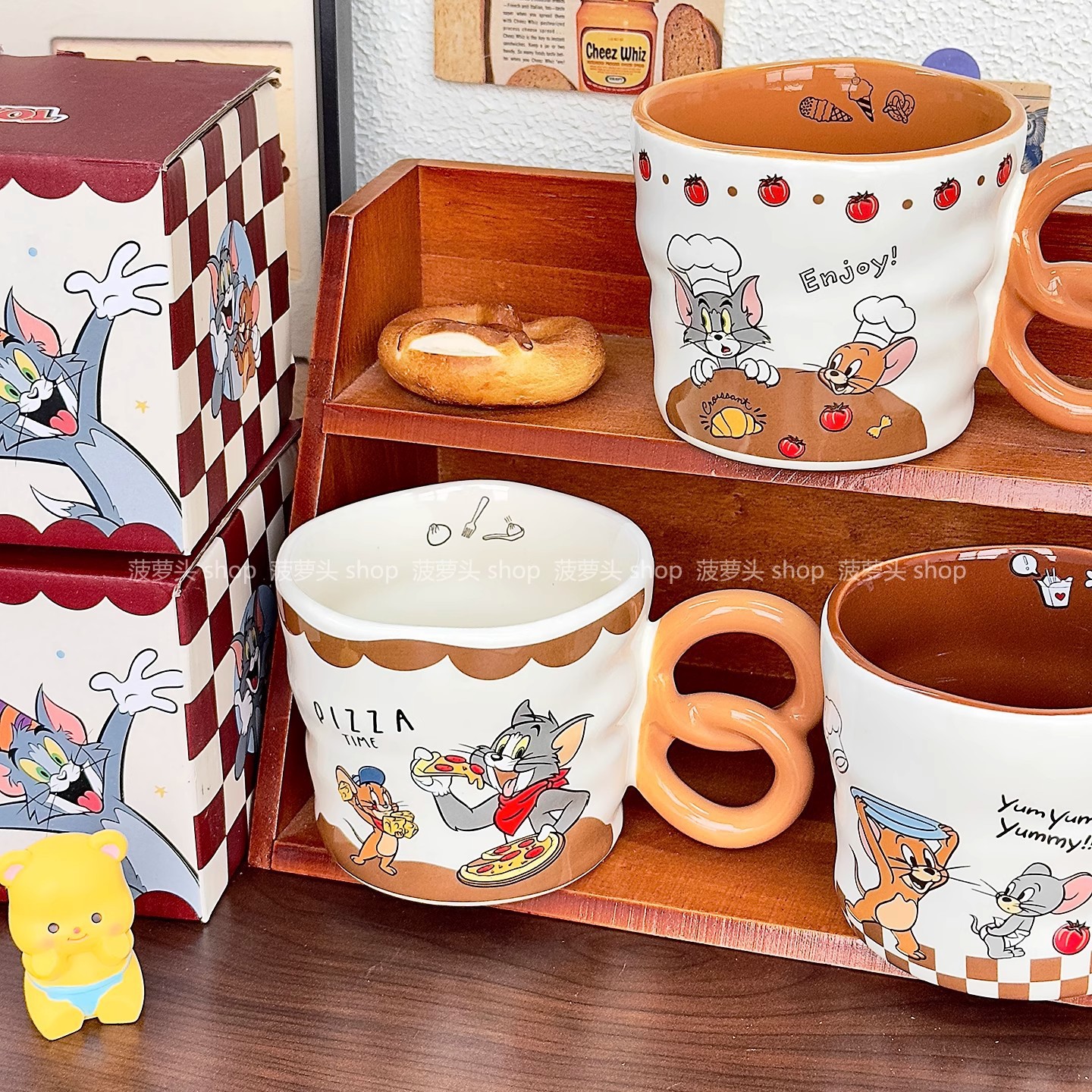 Gato y ratón tazas de cerámica de desayuno tazas de agua domésticas de agua potable de oficina de alto valor de regalo de cumpleaños