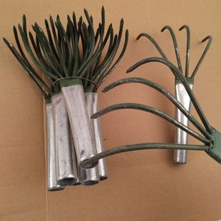 2 Yuan Wholesale Rake Peanut Peeling Tool Hardware Shovel Two Yuan Supermarket Peanut Rake Department Store Iron Claw