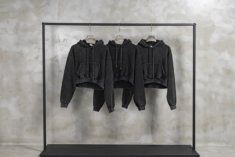 Title 1, Vintage Washed Plush Shorts Hooded Womens Sweater