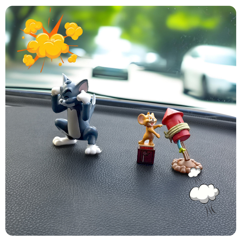 Rocket Tom y Jerry| Mini adornos de automóviles mini lindo gato y ratón muñeca de automóvil decoración interior