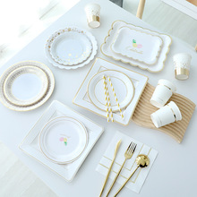 ���ղ��ü��P��һ���԰�ɫ���������Ʒ̨�[����ͯ�Ɍ��;�Ұ�ͱP