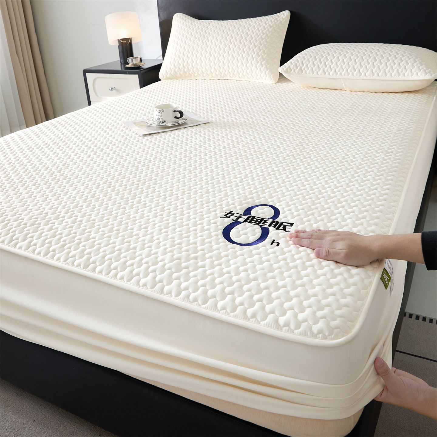 Class a Waterproof Urine-Proof Bed Sheet Single Piece Cotton Quilted Bed Cover Thickeneded Simmons Mattress Protector Dustproof Bed Cover a