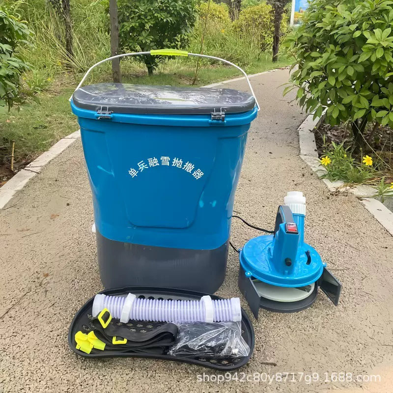 加厚款单兵融雪抛洒器大抛撒盘融雪剂抛撒12V锂电养殖饲料撒肥机