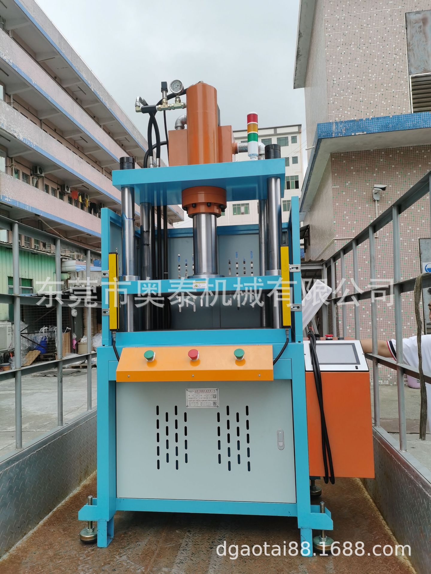 伺服油压机四柱单动快速油压机四柱伺服液压机快速油压机