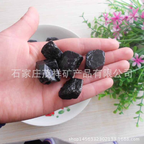 Manufacturers supply Xinjiang Crystal Electrical Stone Crystal…