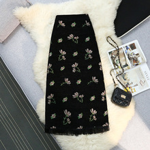 时尚千金提花特殊绒感面料直筒半身裙女春秋开叉流苏中长裙A字裙