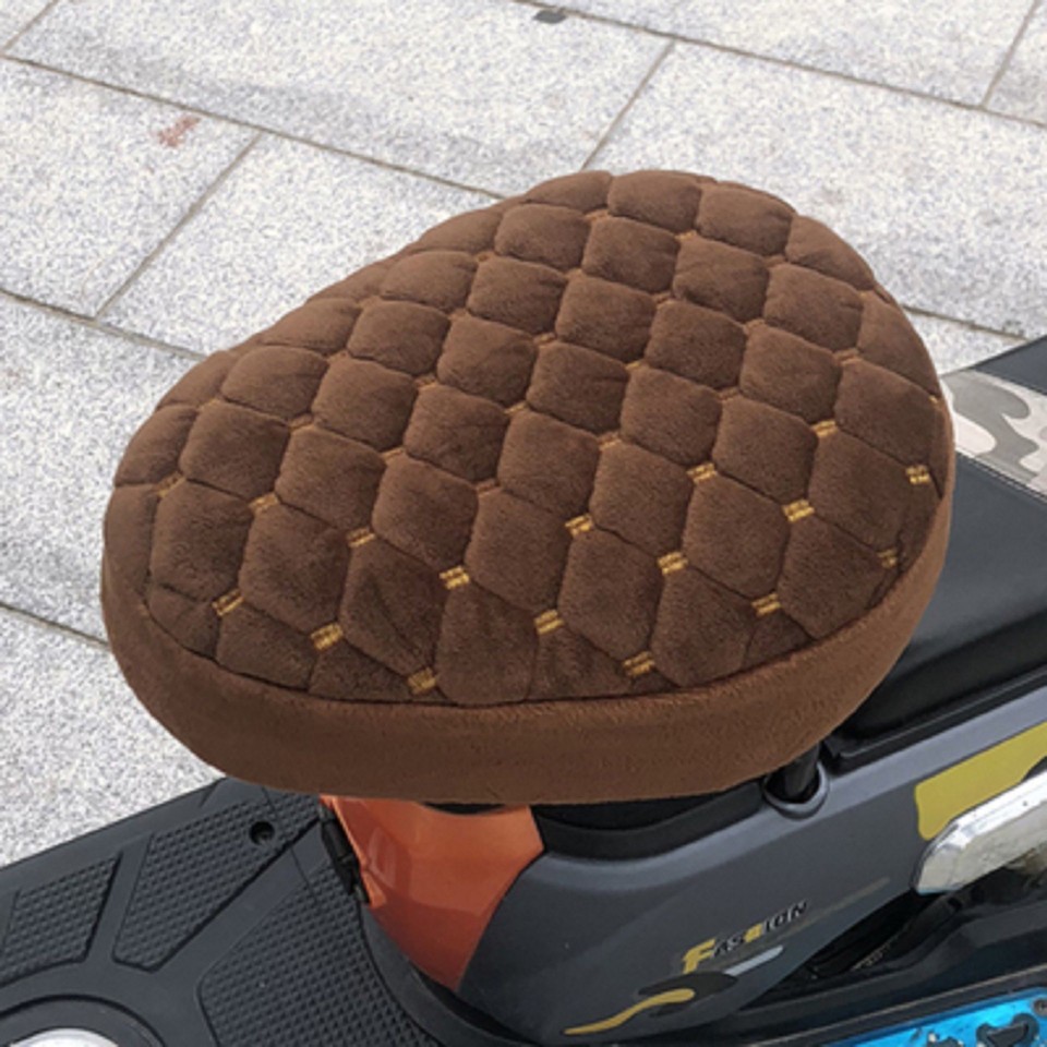 Electric vehicle seat cover for winter warmth, soft electric bike seat cushion cover, thickened universal seat cushion cover