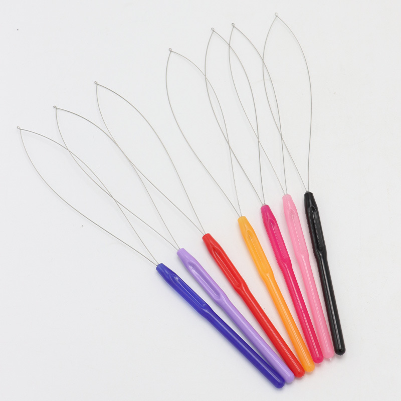 Extensión de cabello de lana de trenza sucia con lengua de ganchillo de plástico mango de madera accesorios de pelo de pelo de gancho de sellado lengua de gancho