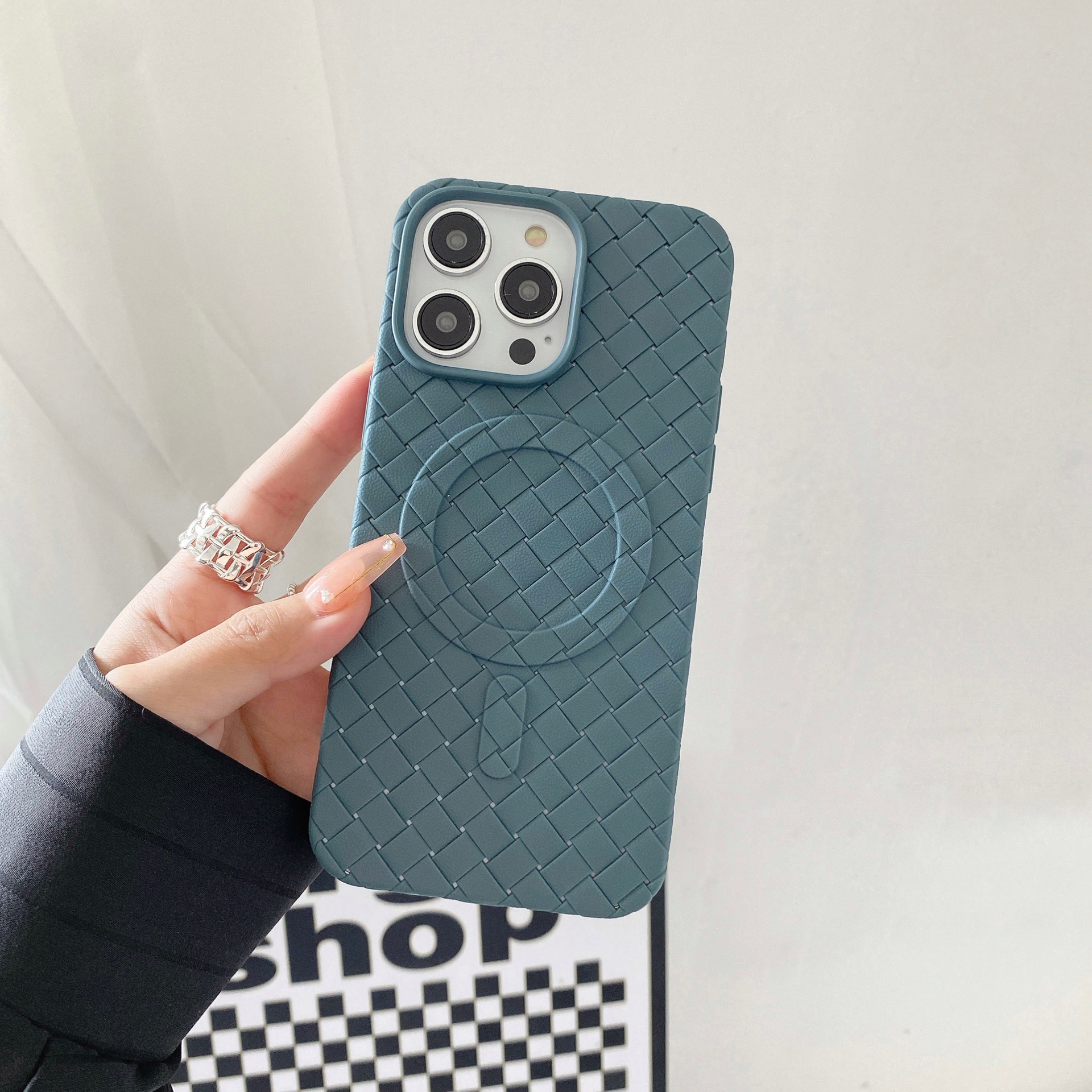 Disipación de calor tejido succión magnética aplicable iPhone14ProMax caja del teléfono móvil de Apple 13 ligero suave caso 12 funda protectora