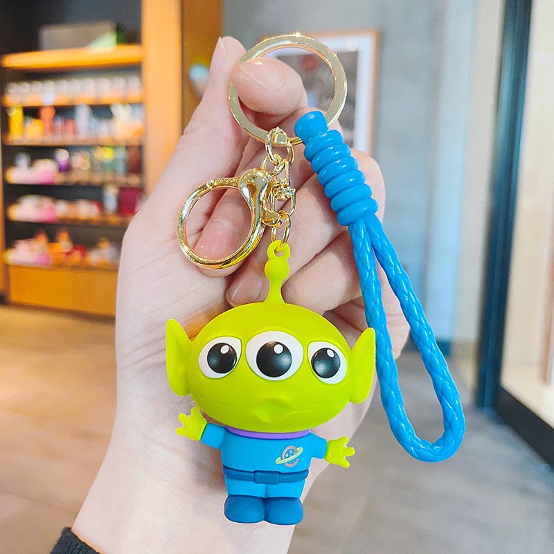 Dibujos animados pvc serie de anime llavero juego de marea muñeca llavero de coche bolsa colgante máquina de garra regalo al por mayor