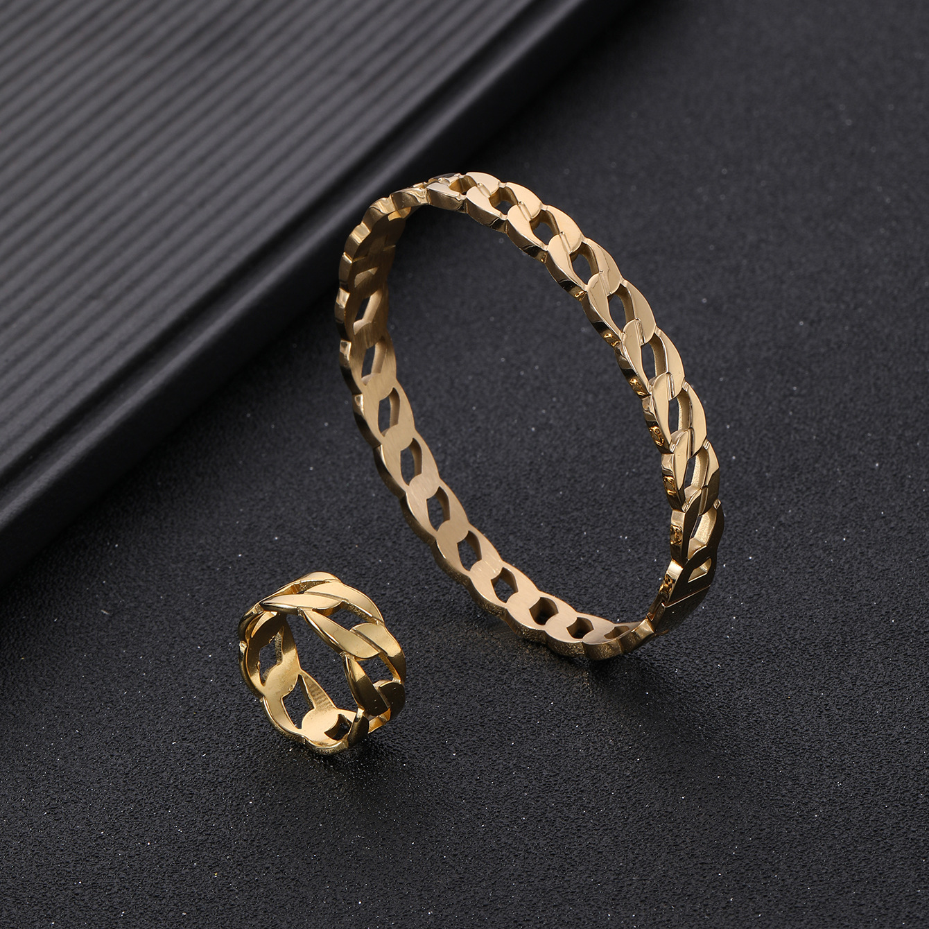 Straight trend cutting personalized titanium bracelet ring Fried Dough Twists chain set stainless steel jewelry seconds_voghion.com