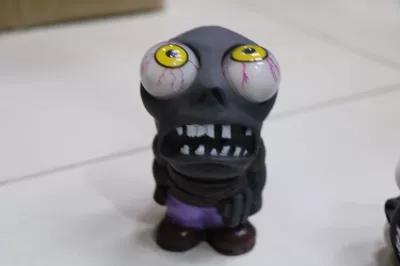 2022 cross-border car ornaments Car ornaments - solitary-zombie-doll